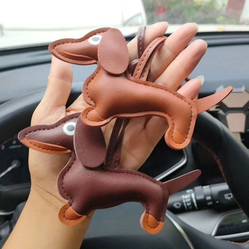 PU Leather Dachshund Dog Keychains